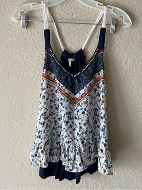 Francesca’s Mi Ami Floral Boho Top Size Medium